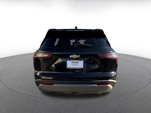 Used 2025 Chevrolet Equinox LT image 12