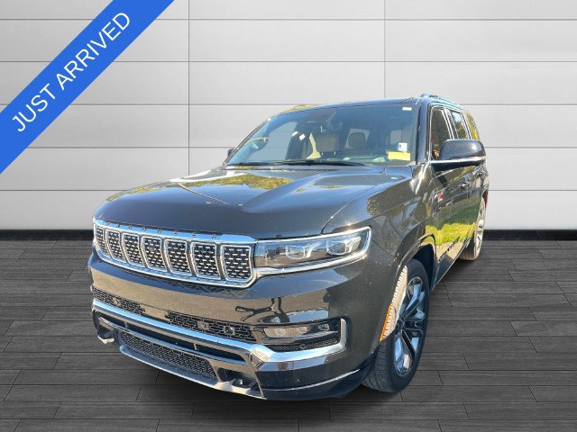 Used 2022 Jeep Grand Wagoneer Series III w/ Rear Seat Video Group 1 AWD/4WD image 5