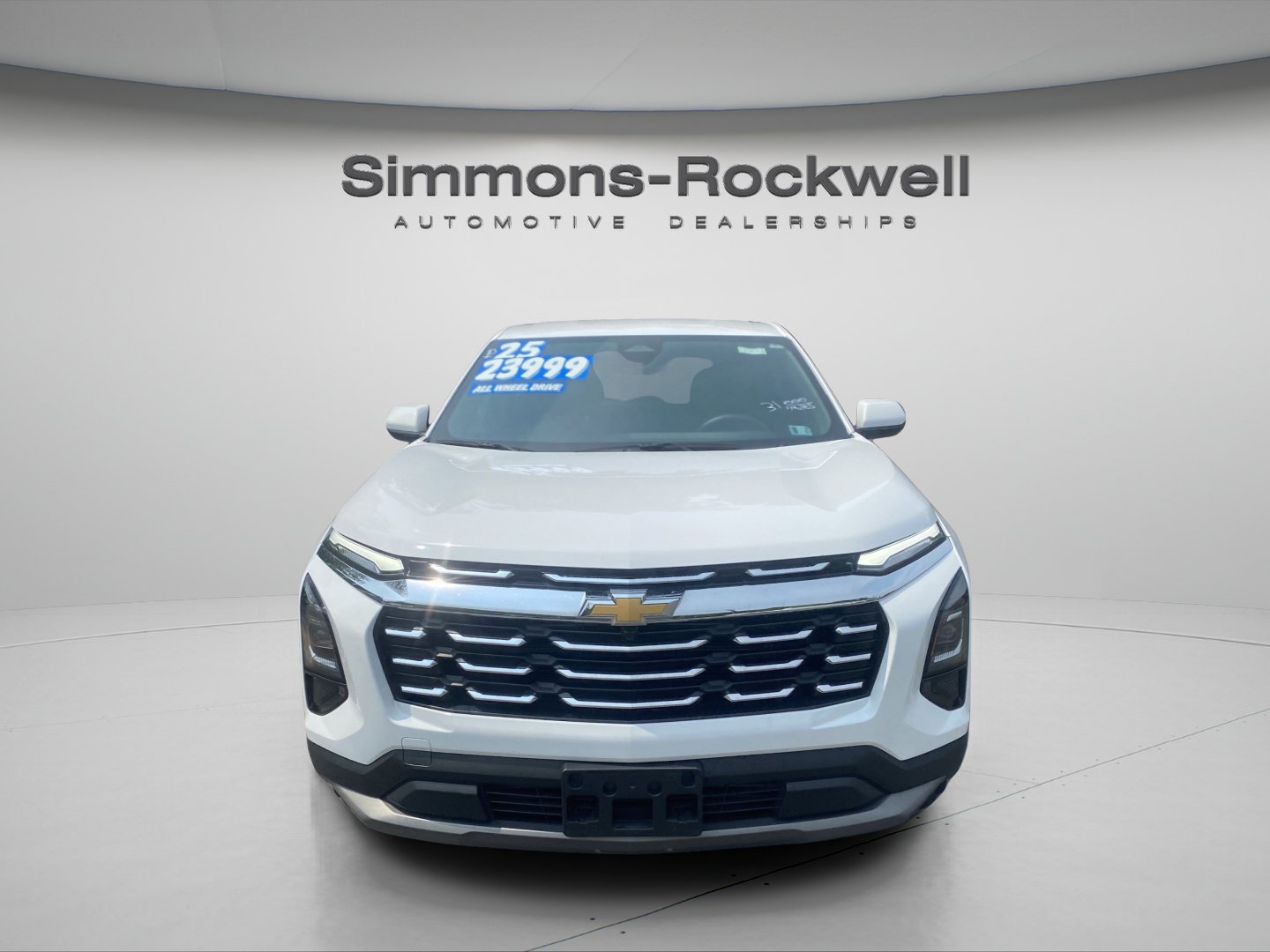 Used 2025 Chevrolet Equinox LT AWD/4WD image 8