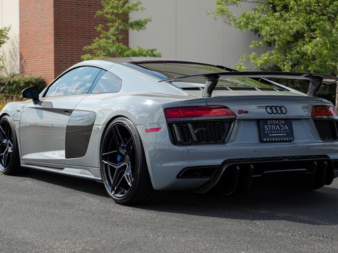 Used 2018 Audi R8 V10 plus AWD/4WD image 8