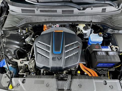 Used 2021 Hyundai Kona Ultimate w/ Cargo Package image 34