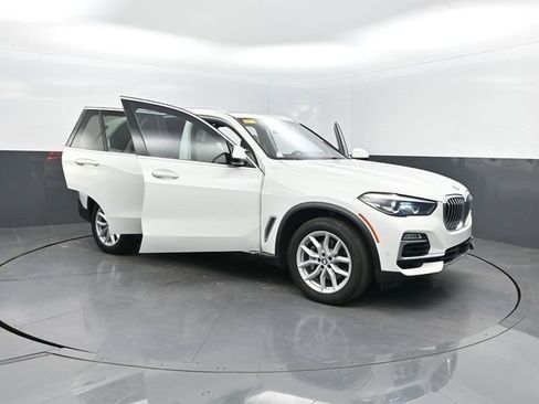 Used 2019 BMW X5 xDrive40i w/ Luxury Seating Package image 40