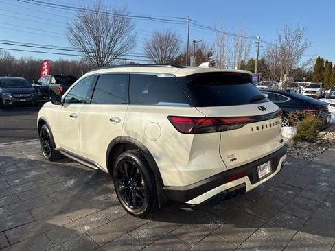 Certified 2025 INFINITI QX60 Luxe w/ Black Edition image 5