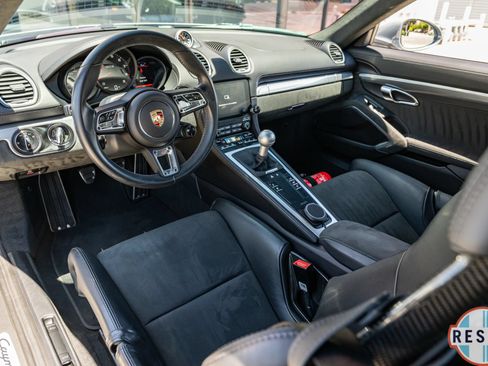Used 2024 Porsche 718 Cayman GTS RWD image 7