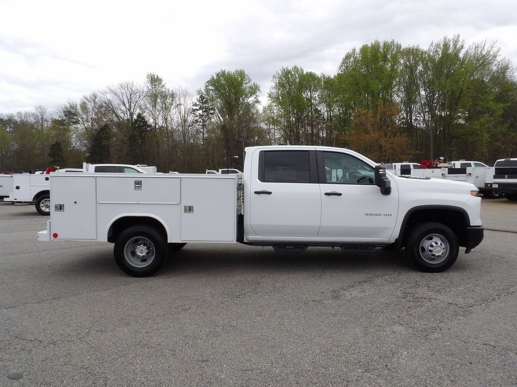 Used 2024 Chevrolet Silverado 3500 W/T w/ WT Convenience Package AWD/4WD image 9