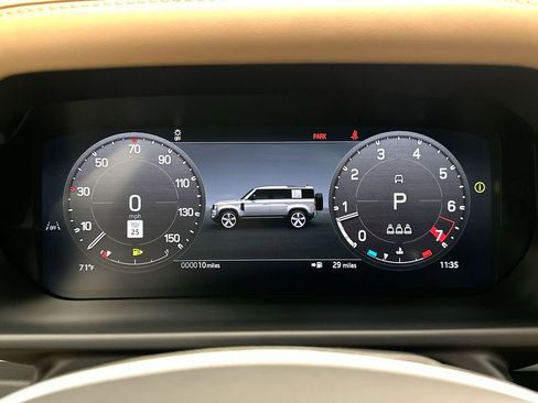 Certified 2025 Land Rover Defender 110 X-Dynamic SE image 13