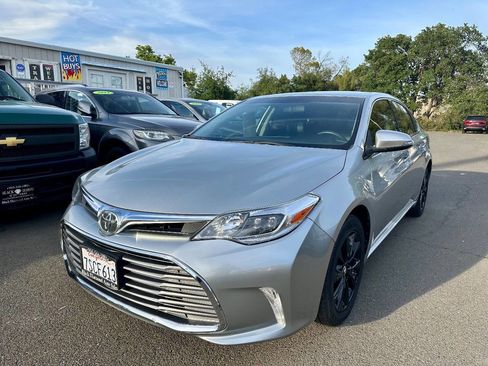 Used 2016 Toyota Avalon XLE FWD image 8