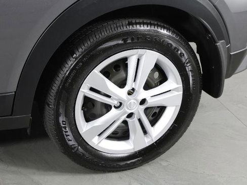 Certified 2025 Nissan Kicks Play S FWD image 13