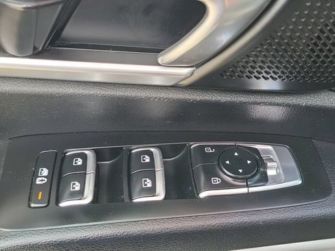 Used 2023 Kia Telluride S w/ S Sunroof Package FWD image 21
