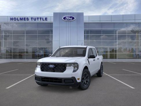 New 2025 Ford Maverick XLT w/ Equipment Group 301A image 2