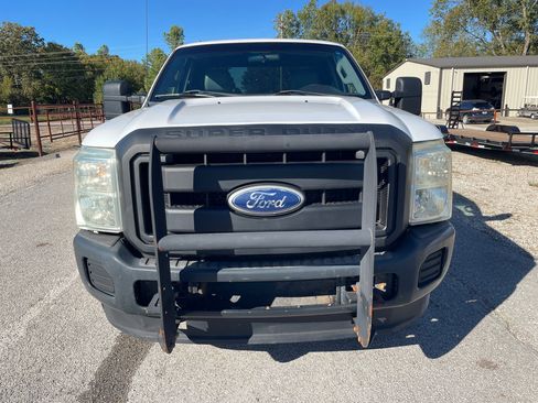 Used 2011 Ford F250 XL image 9