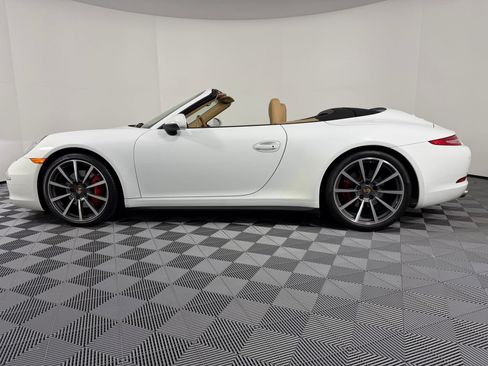 Used 2014 Porsche 911 Carrera 4S image 2