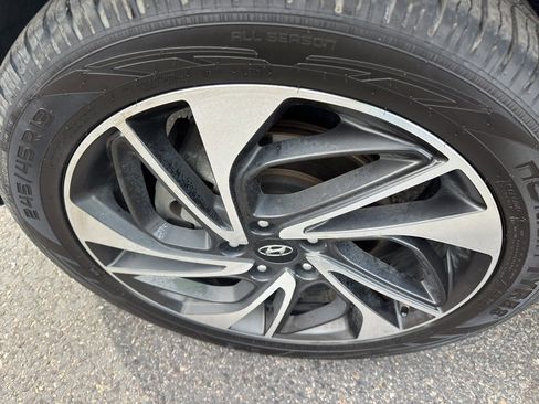 Used 2021 Hyundai Tucson Sport image 28