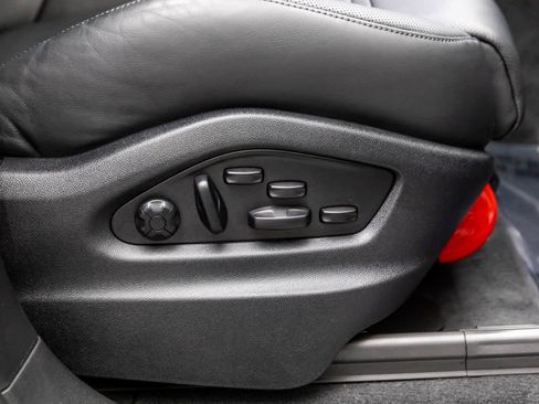 Used 2024 Porsche Cayenne S image 53