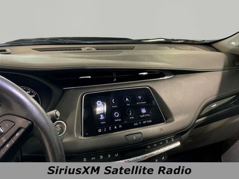 Used 2019 Cadillac XT4 Premium Luxury FWD image 9