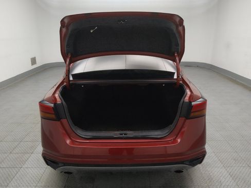 Used 2020 Nissan Altima 2.5 SR w/ Premium Package image 29