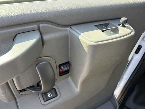 New 2026 Chevrolet Express 2500 RWD image 20