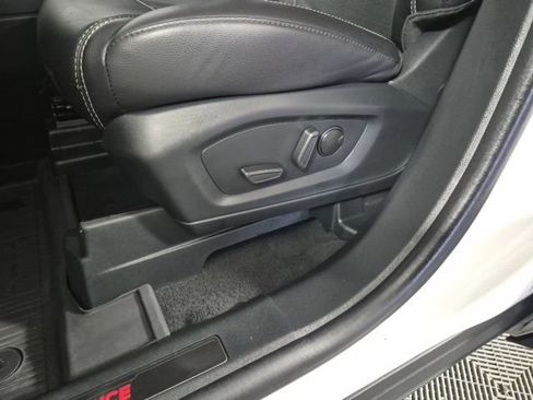 Used 2023 Ford Explorer ST w/ Equipment Group 401A AWD/4WD image 8