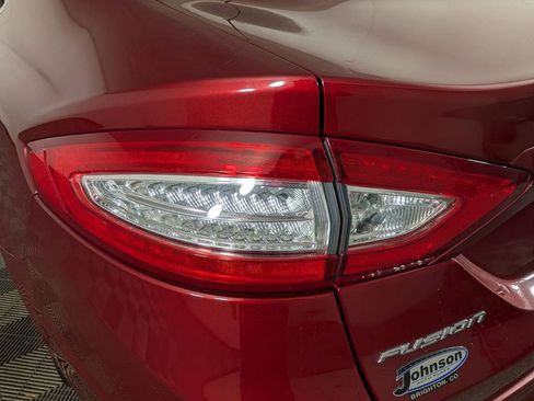 Used 2016 Ford Fusion SE w/ Equipment Group 202A image 11