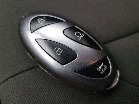 Used 2025 Hyundai Elantra Sport FWD image 32