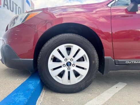Used 2017 Subaru Outback 2.5i Premium w/ Popular Package #2 AWD/4WD image 26