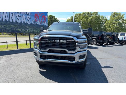 Used 2025 RAM 2500 Tradesman w/ Chrome Appearance Group AWD/4WD image 2