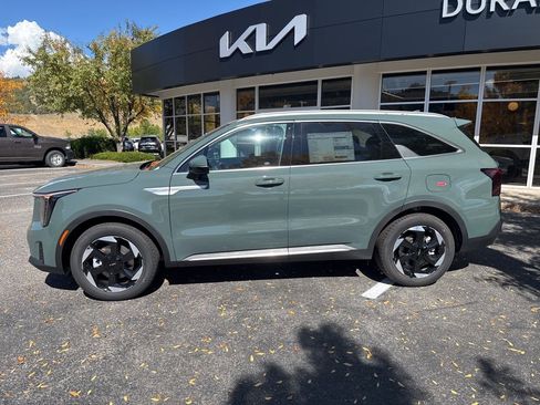New 2025 Kia Sorento EX image 3