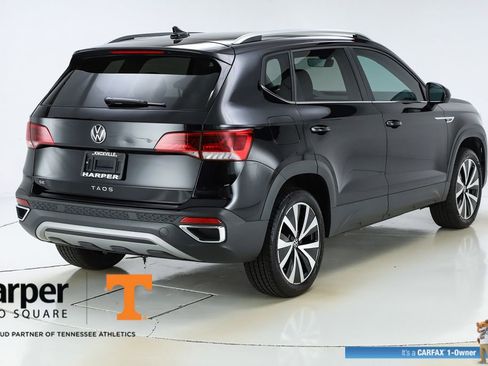 Used 2024 Volkswagen Taos SE FWD image 9