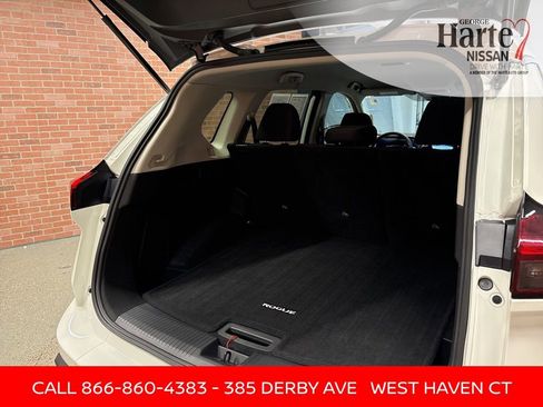 Certified 2024 Nissan Rogue S image 27