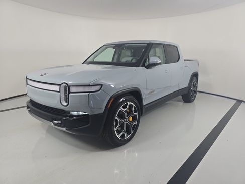 Used 2023 Rivian R1T Adventure AWD/4WD image 1