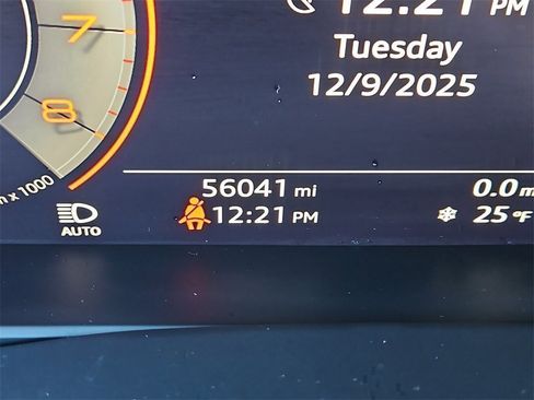 Used 2019 Audi Q8 Premium Plus w/ Premium Plus image 14