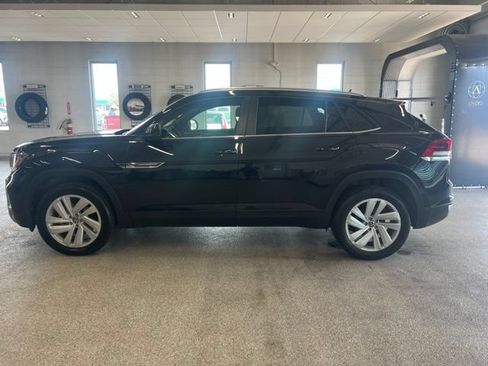 Used 2023 Volkswagen Atlas Cross Sport SE FWD image 10