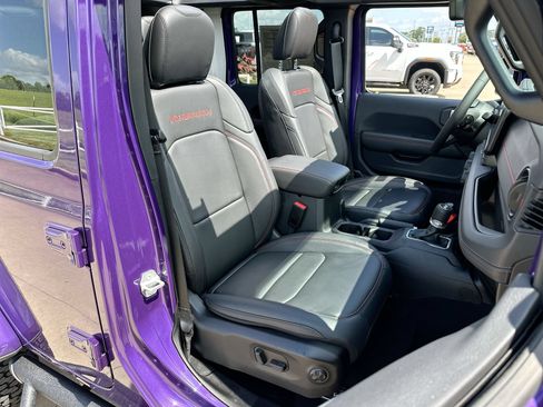 Used 2026 Jeep Wrangler Unlimited Rubicon AWD/4WD image 26