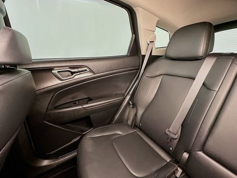 Used 2024 Kia Sportage EX FWD image 12