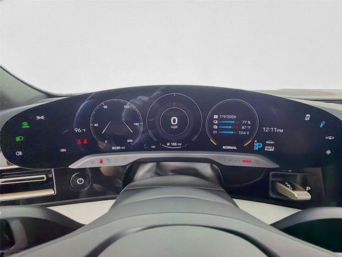 Certified 2022 Porsche Taycan 4S AWD/4WD image 18
