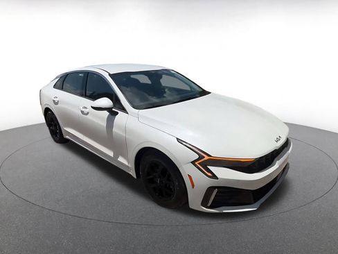 Used 2025 Kia K5 LXS FWD image 2