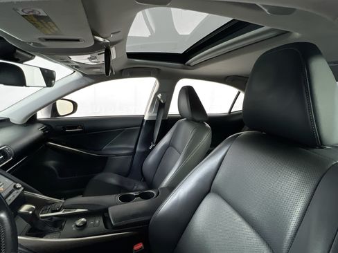 Used 2018 Lexus IS 300 AWD w/ Comfort Package image 21
