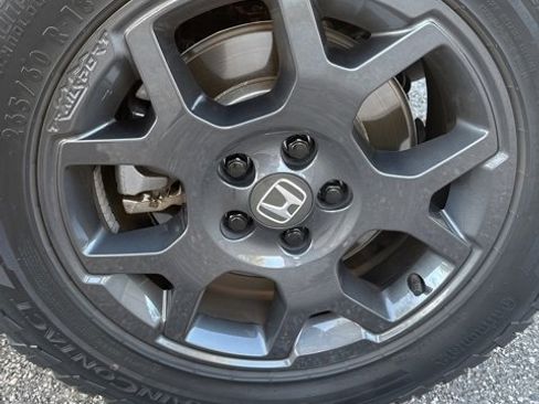 Used 2023 Honda Pilot TrailSport image 7