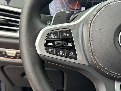 Used 2022 BMW X7 xDrive40i w/ M Sport Package image 33