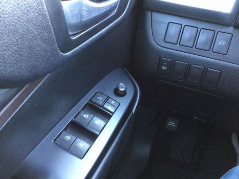 Used 2016 Toyota Highlander XLE image 17