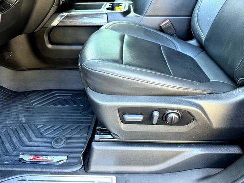 Used 2022 Chevrolet Silverado 3500 LTZ w/ LTZ Plus Package image 23