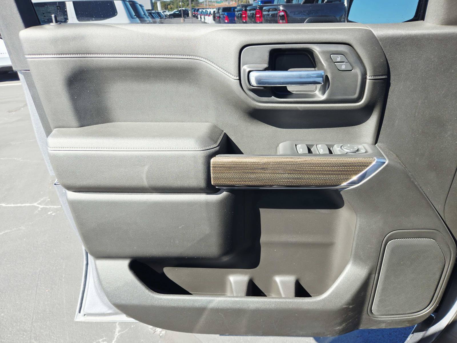 Used 2021 Chevrolet Silverado 1500 RST AWD/4WD image 37