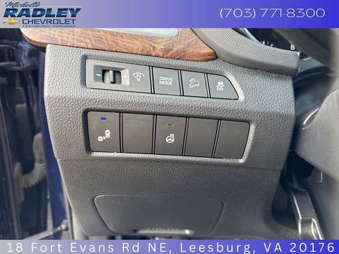 Used 2018 Hyundai Santa Fe Sport FWD image 16