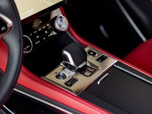 New 2026 Jaguar F-PACE R-Dynamic S image 19