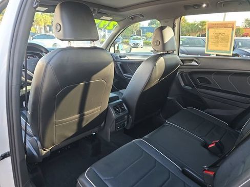 Used 2024 Volkswagen Tiguan SEL R-Line AWD/4WD image 9