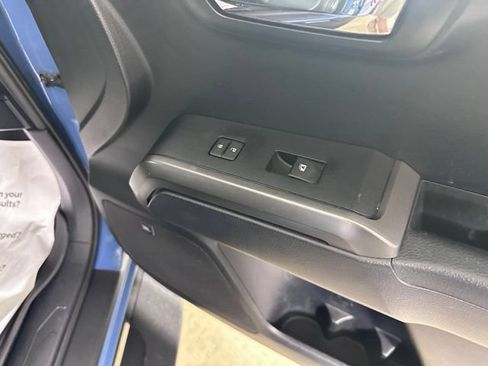 Used 2019 Toyota Tacoma TRD Sport AWD/4WD image 9