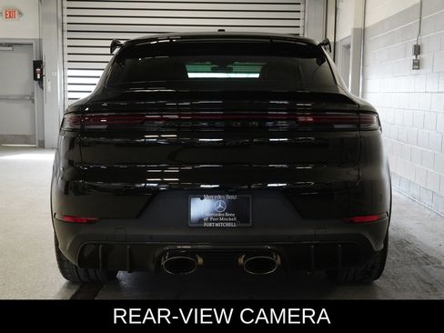 Used 2025 Porsche Cayenne Turbo GT image 5