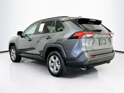 Used 2025 Toyota RAV4 XLE AWD/4WD image 5