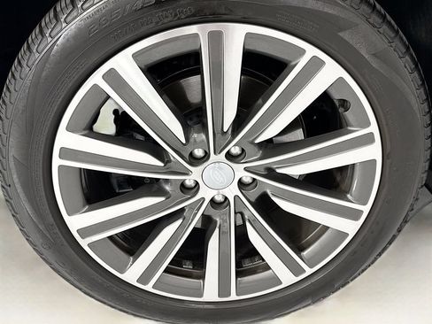 Certified 2023 Land Rover Range Rover Autobiography AWD/4WD image 32
