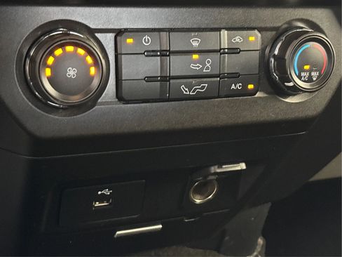 Used 2018 Ford F150 XLT AWD/4WD image 37